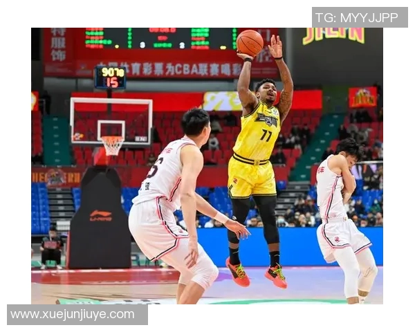 昆汀-皮特森荣膺本赛季最佳防守球员称号——篮球场上的不朽卫士 昆汀-皮特森荣膺本赛季最佳防守球员称号——篮球场上的不朽卫士